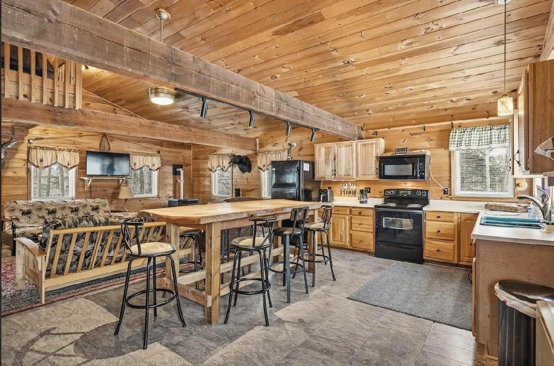 Photo of 2142 Halls Stream