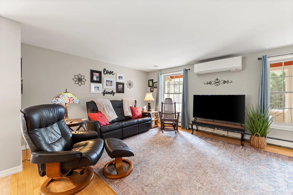 Photo of 85 Willow Brook