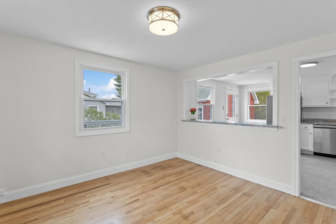 Photo of 12 Hemlock