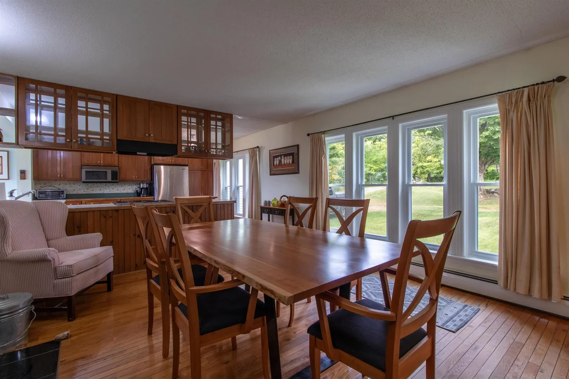 Photo of 388 Dolloff Pond