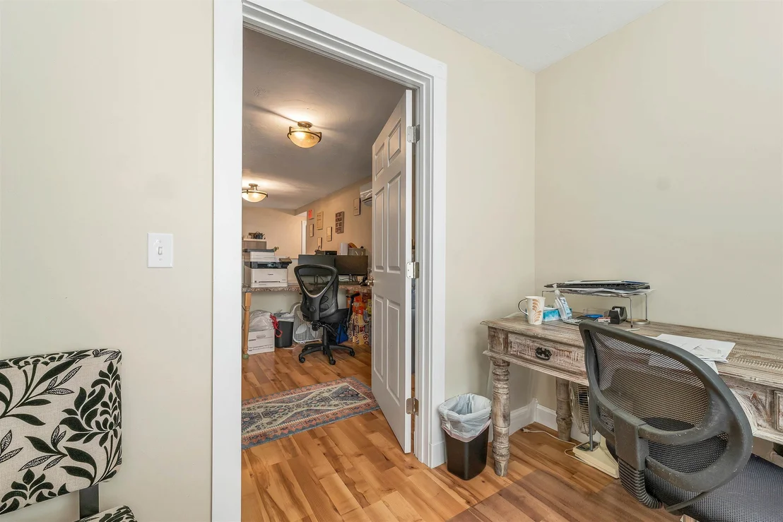 Photo of Unit E at 328 Daniel Webster