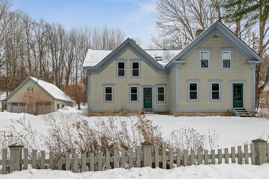 Photo of 565 Main