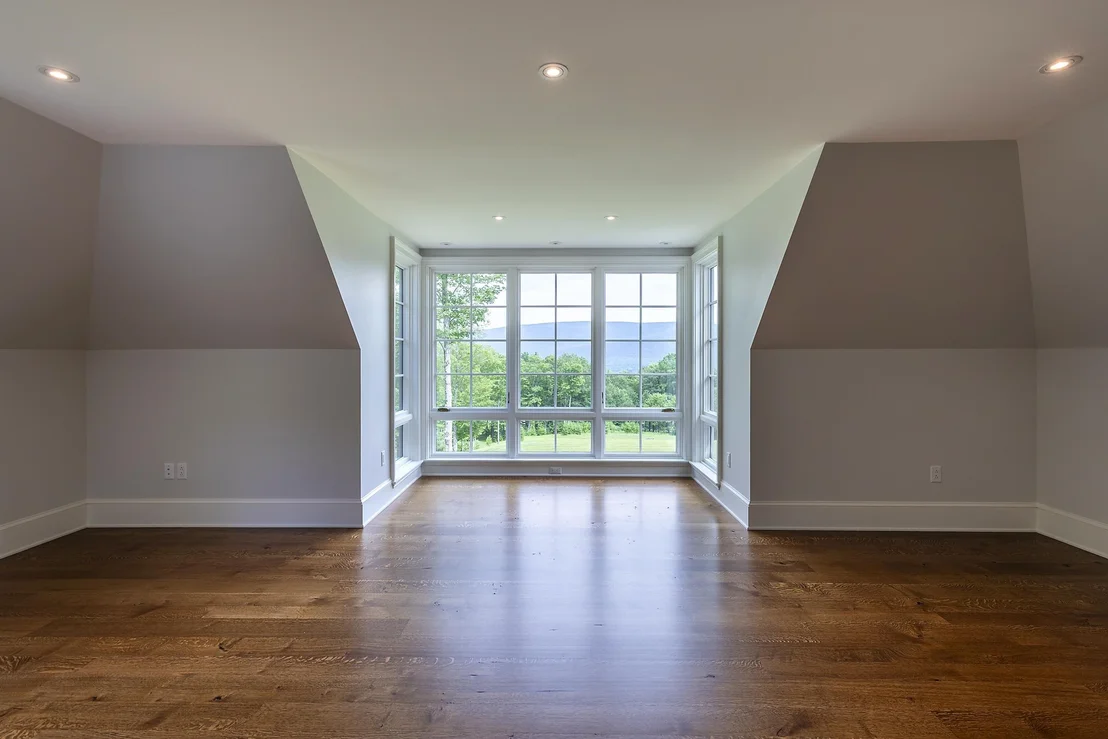 Photo of 551 West Fields