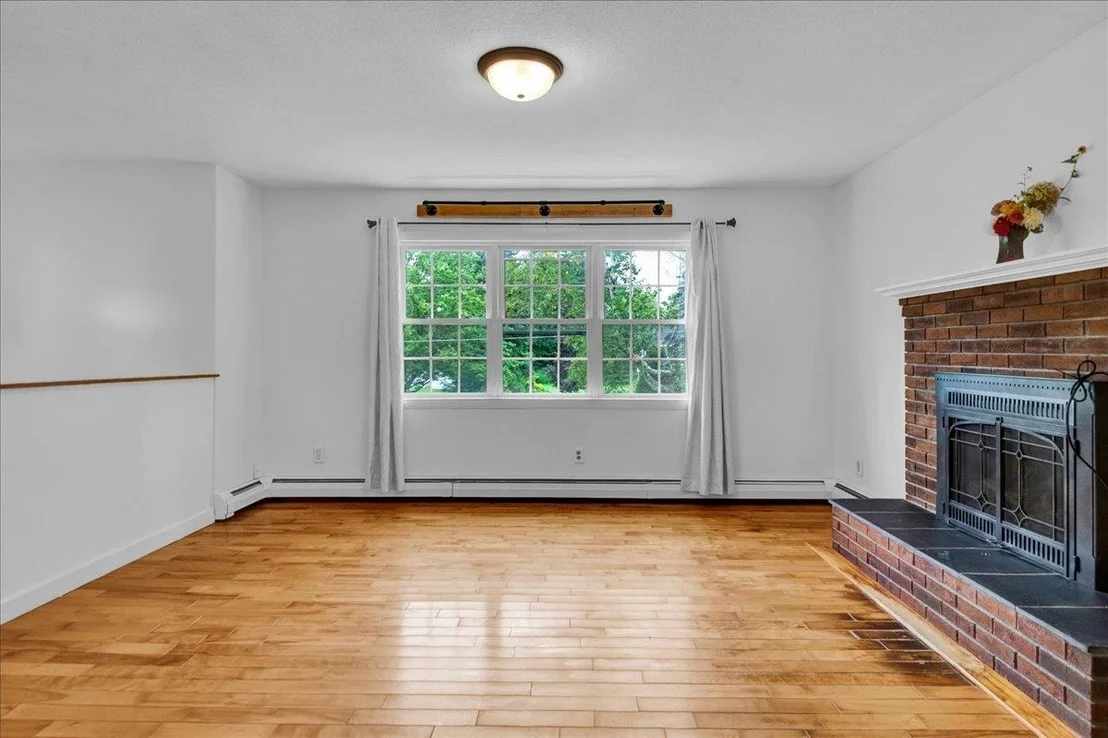 Photo of 9 Griswold
