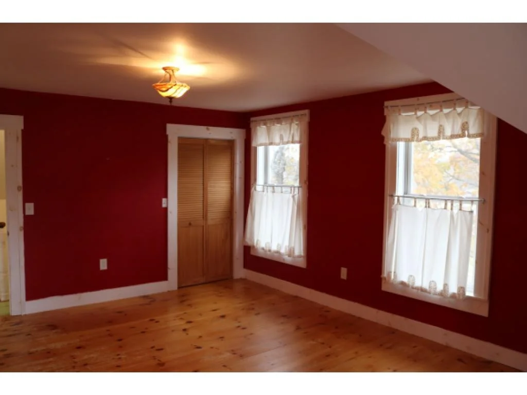 Photo of 4900 Lake