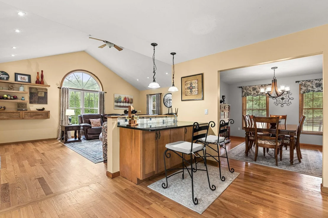 Photo of 52 Oak Hill