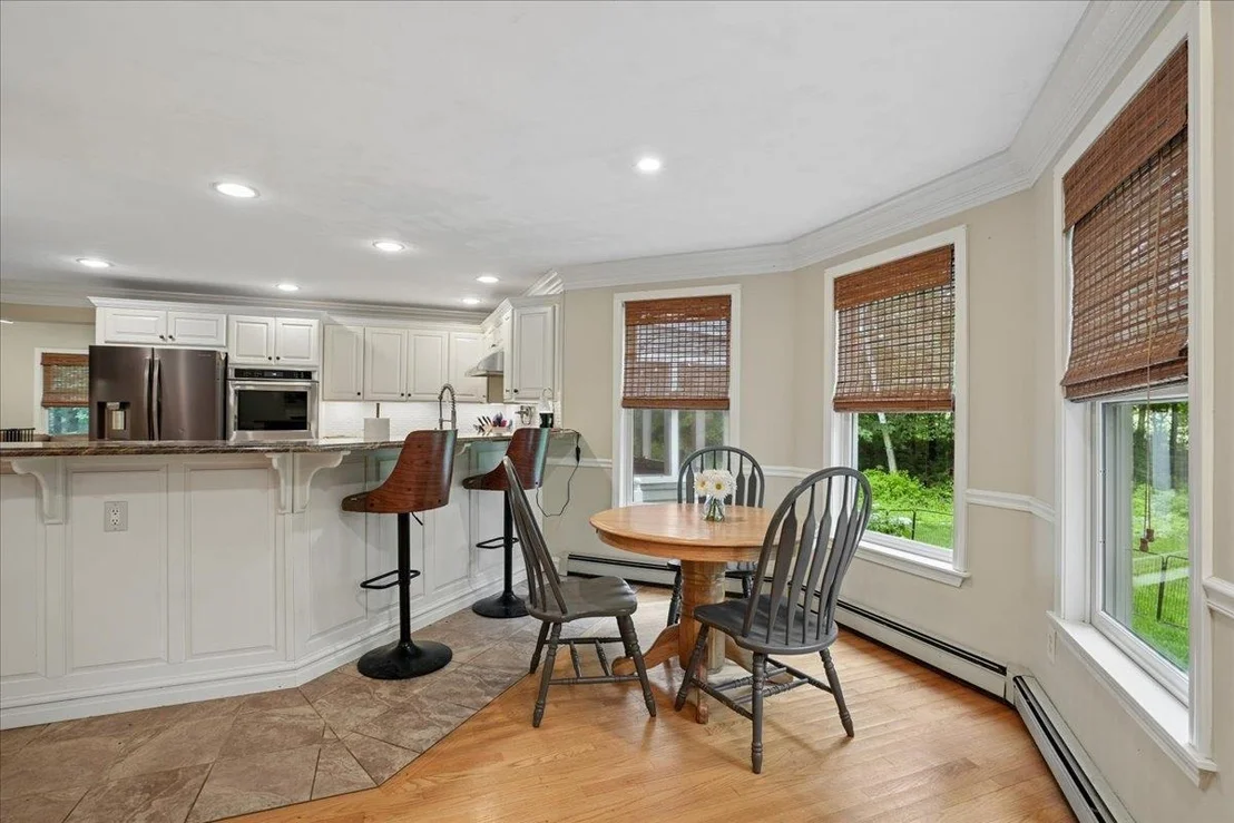 Photo of 72 Oakmont