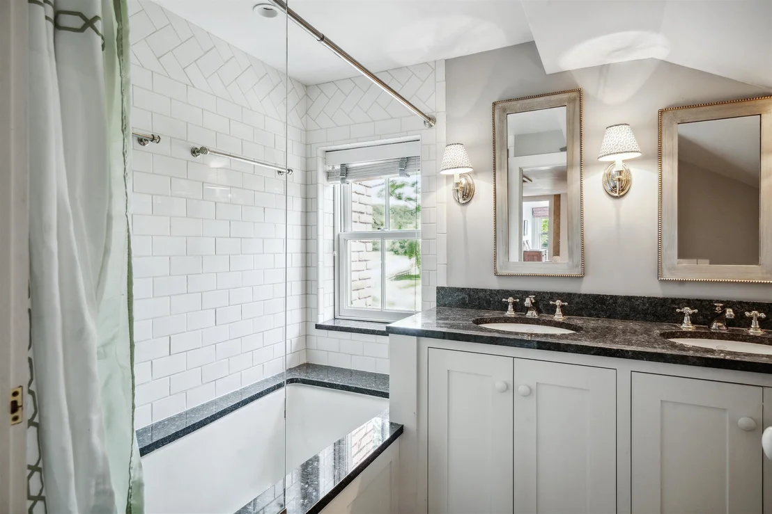 Photo of 475 Elmendorf