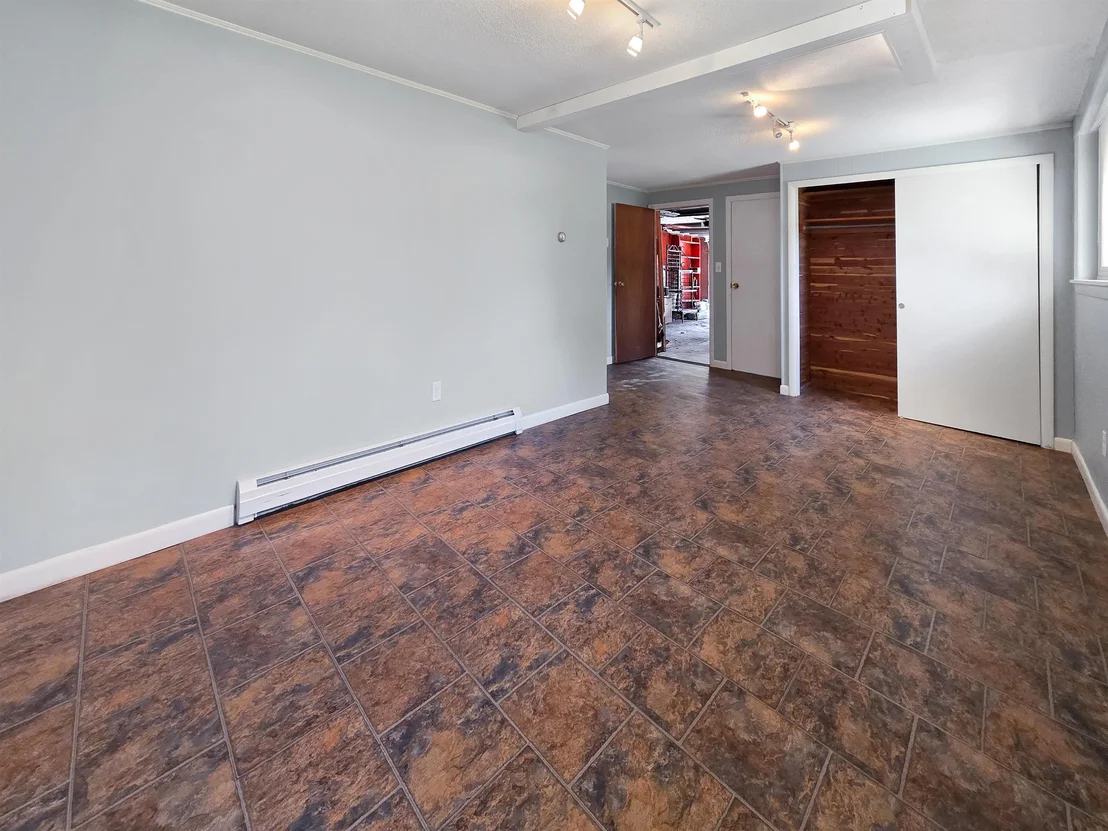 Photo of 6 Juniper Hill