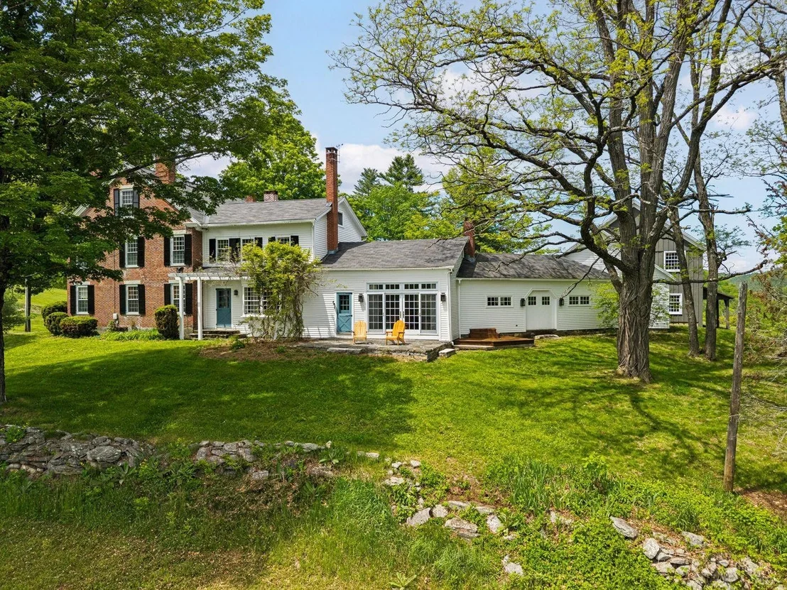 Photo of 874 Middletown