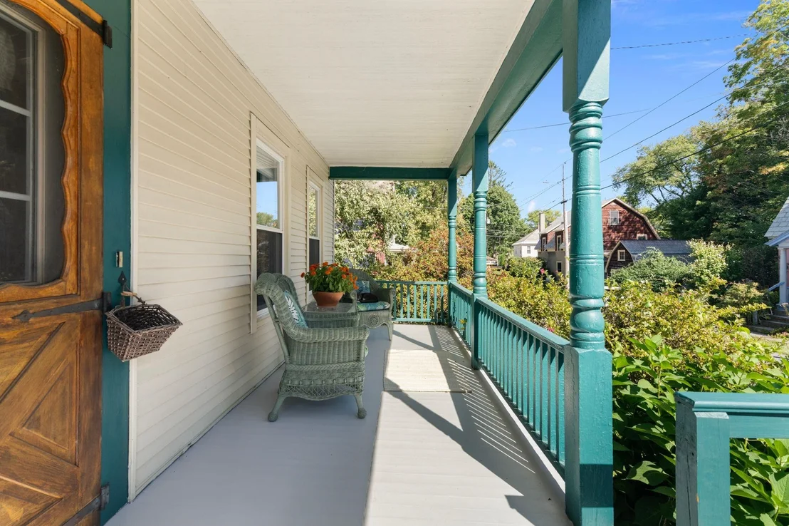 Photo of 19 Blakeslee