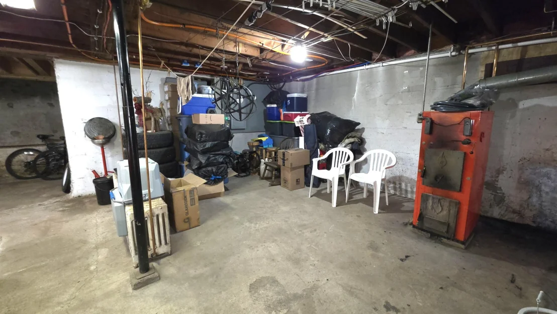 Photo of 11 Charron