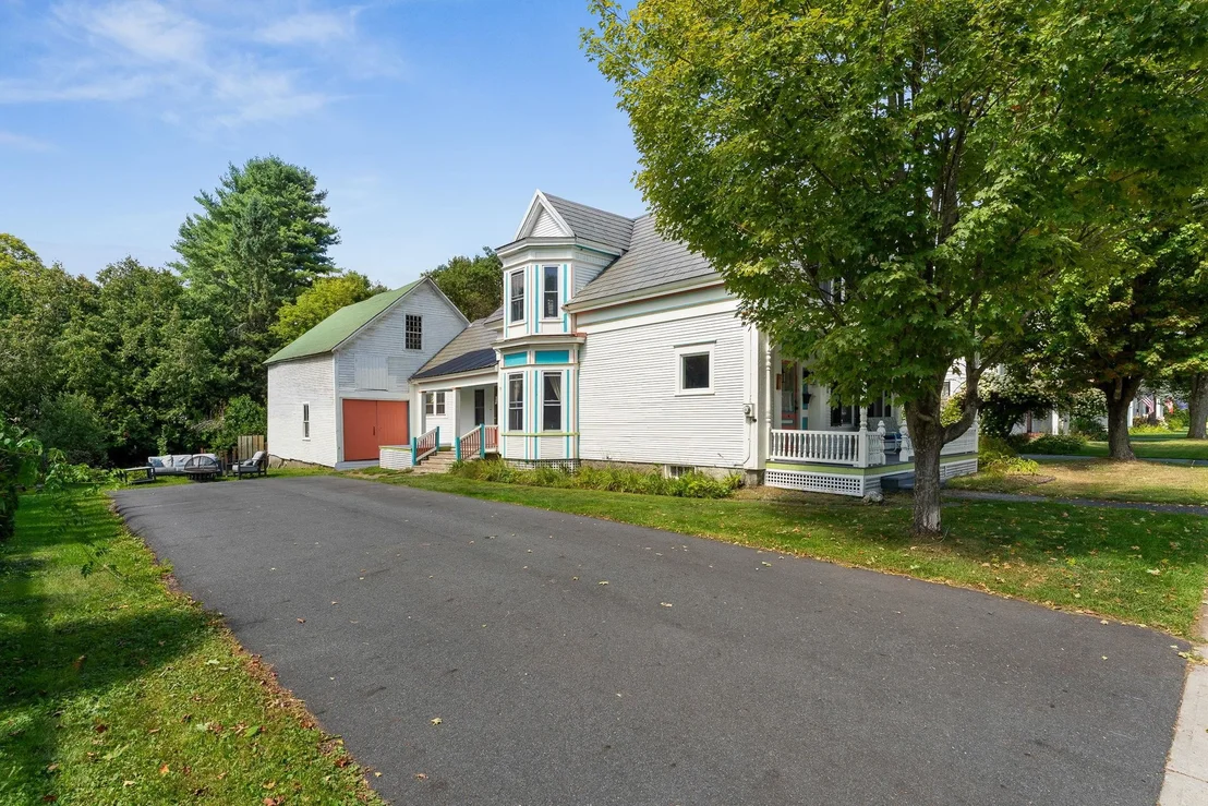 Photo of 276 Central
