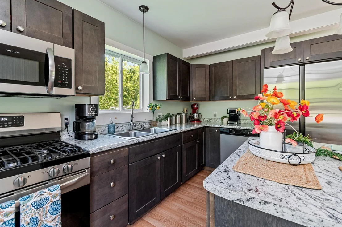 Photo of 559 Valley View