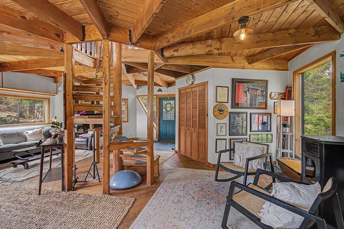 Photo of 2212 Symonds Mill