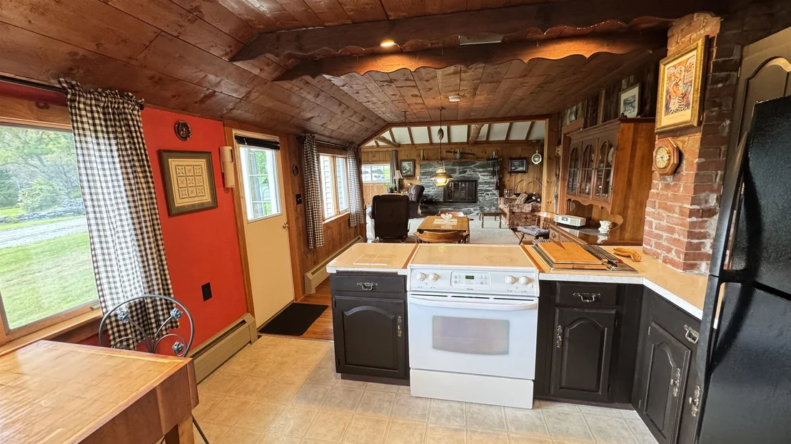 Photo of 808 Whitcomb Hill