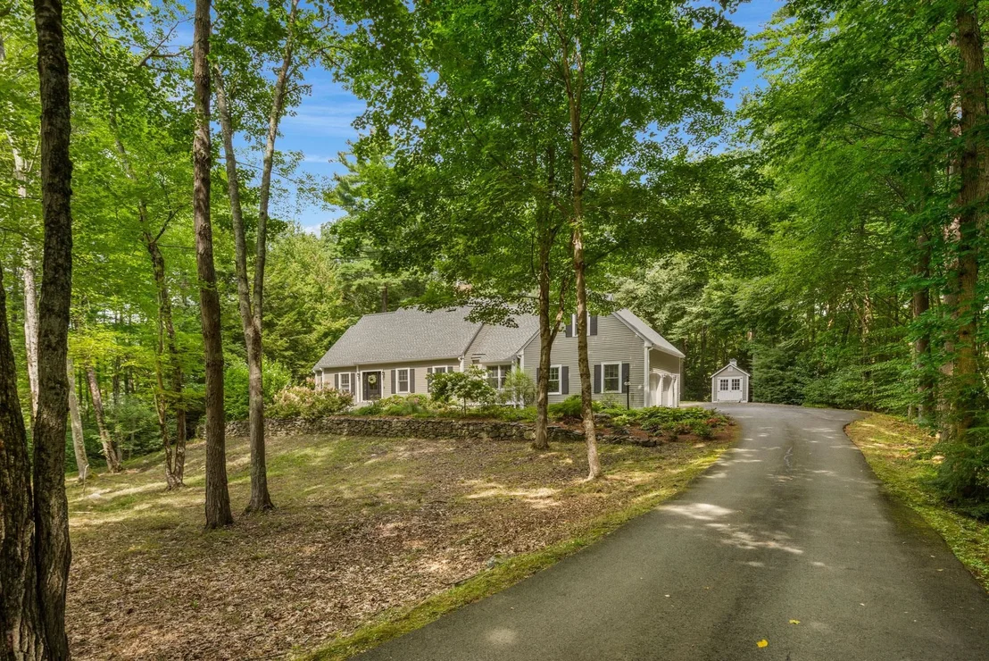 Photo of 26 Winding Brook