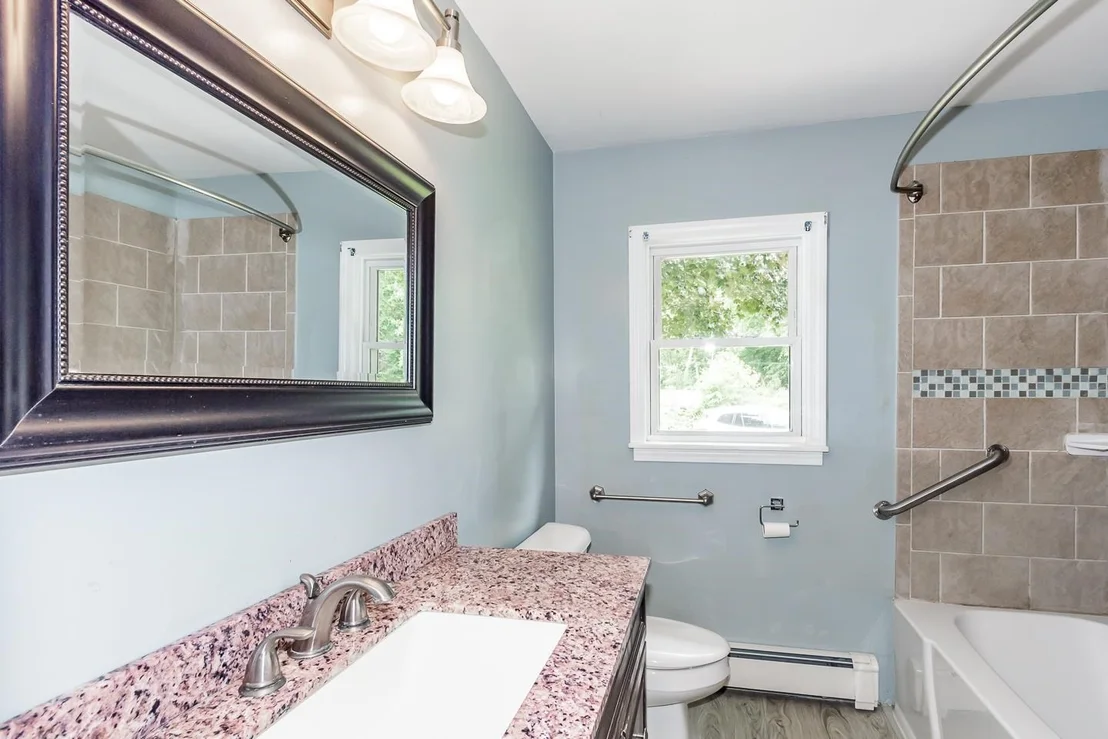 Photo of 43 Bluff