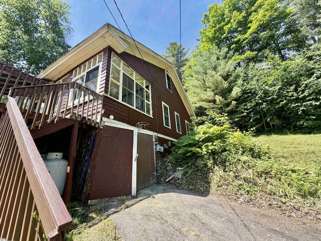 Photo of 263 Cedar Pond