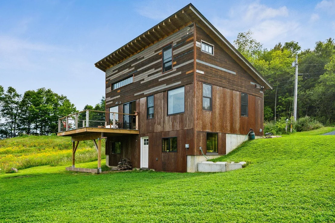Photo of 2944 Shellhouse Mountain