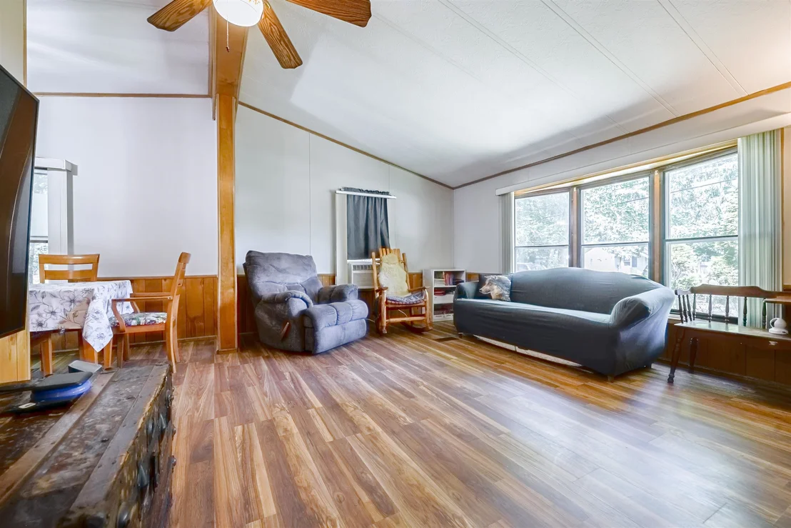 Photo of 20 Riverside