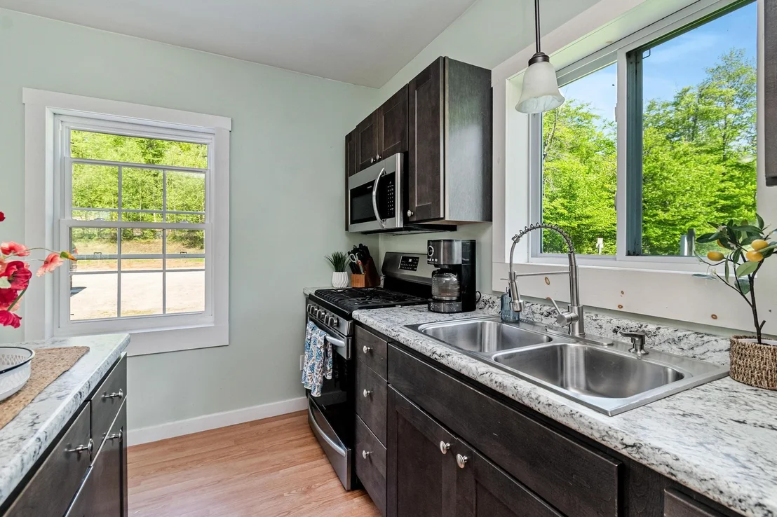 Photo of 559 Valley View