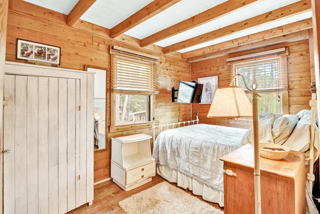 Photo of 759 1St Crown Point