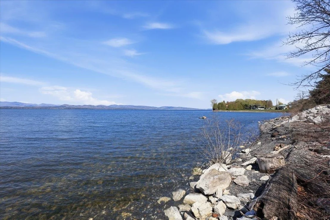 Photo of 481 Hills Point
