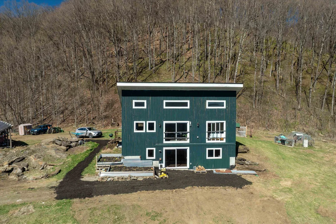 Photo of 167 Ward Hill