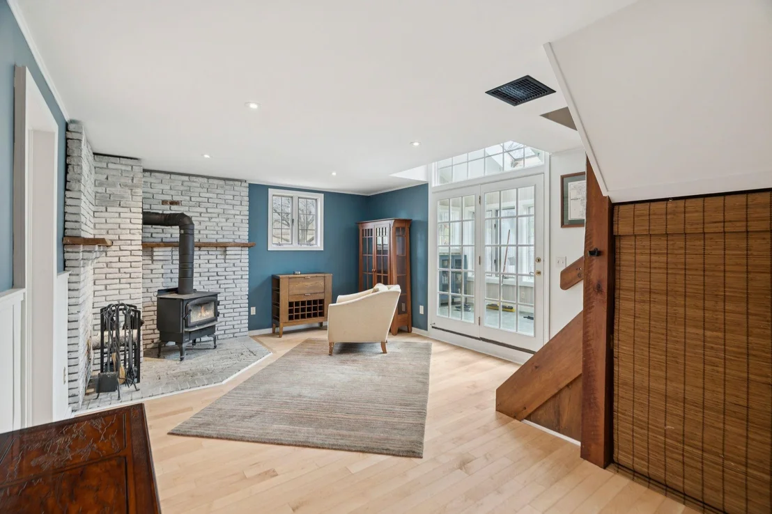 Photo of 441 Rhoades Hill