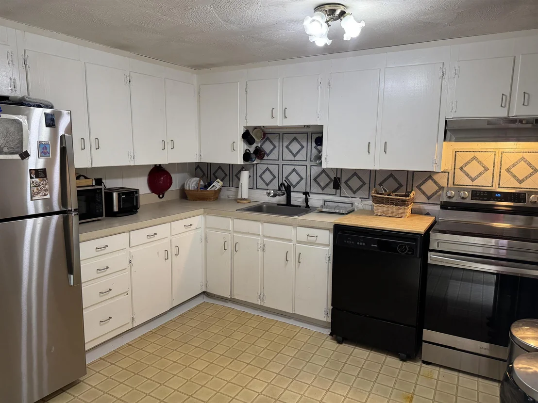 Photo of 229 Tasker Hill
