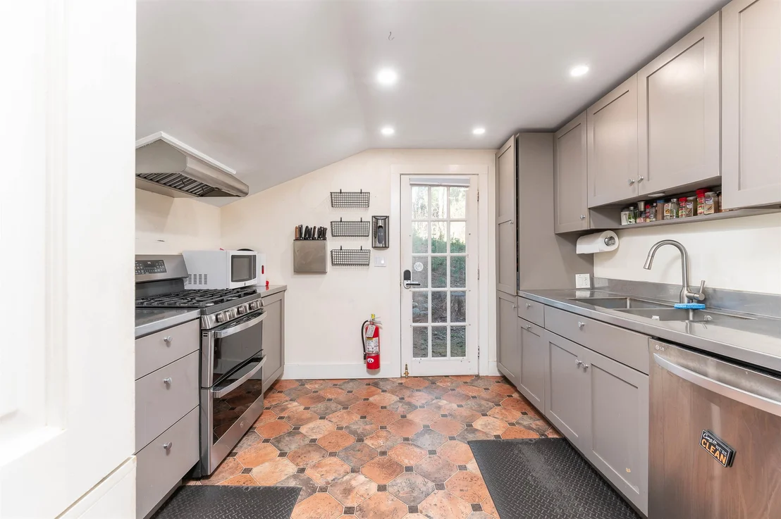 Photo of 49 Main