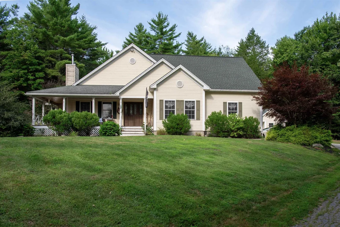 Photo of 633 1st Crown Point