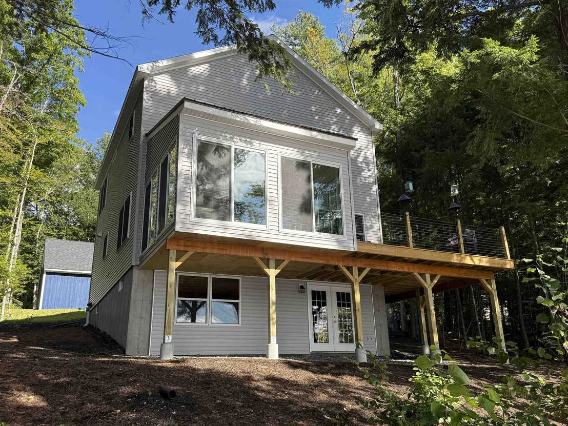 Photo of 103 Corno