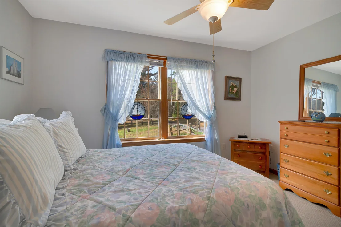 Photo of 1229 Sheldon Hill