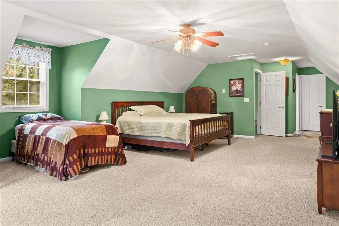 Photo of 548 Silver Pine