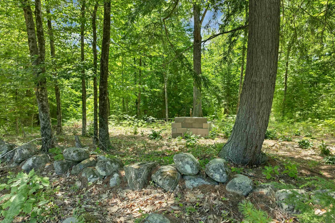 Photo of 00 Leighton Corner