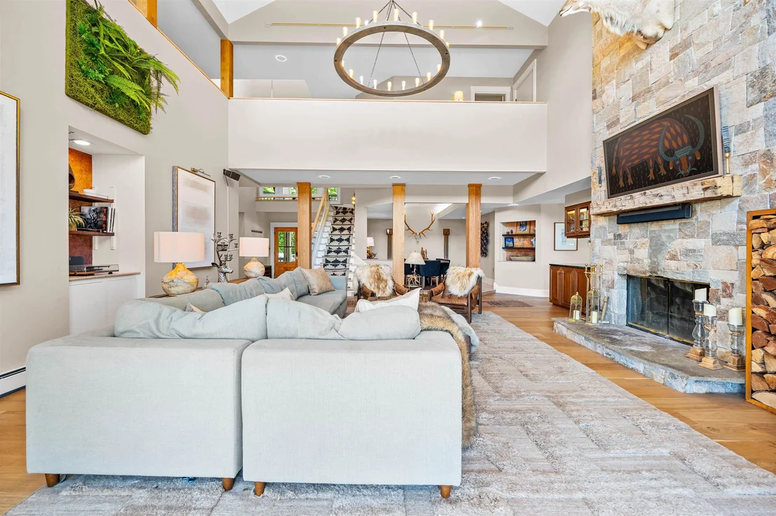 Photo of 119 Pinnacle