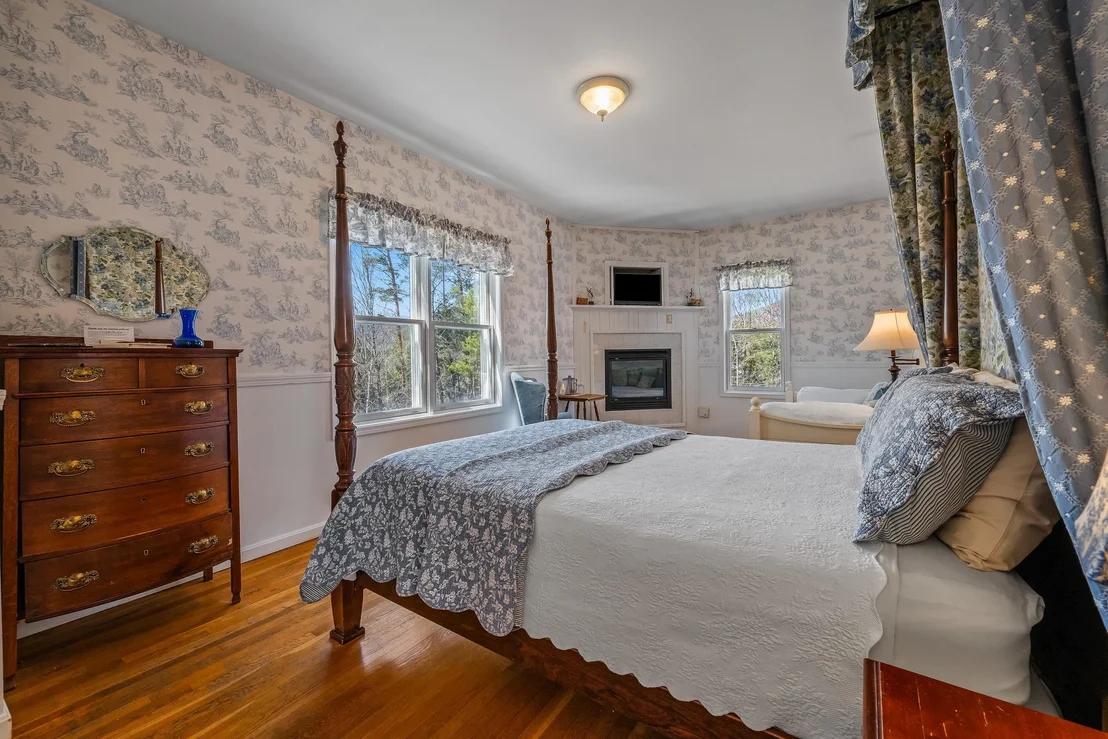 Photo of 12 Thorn Hill