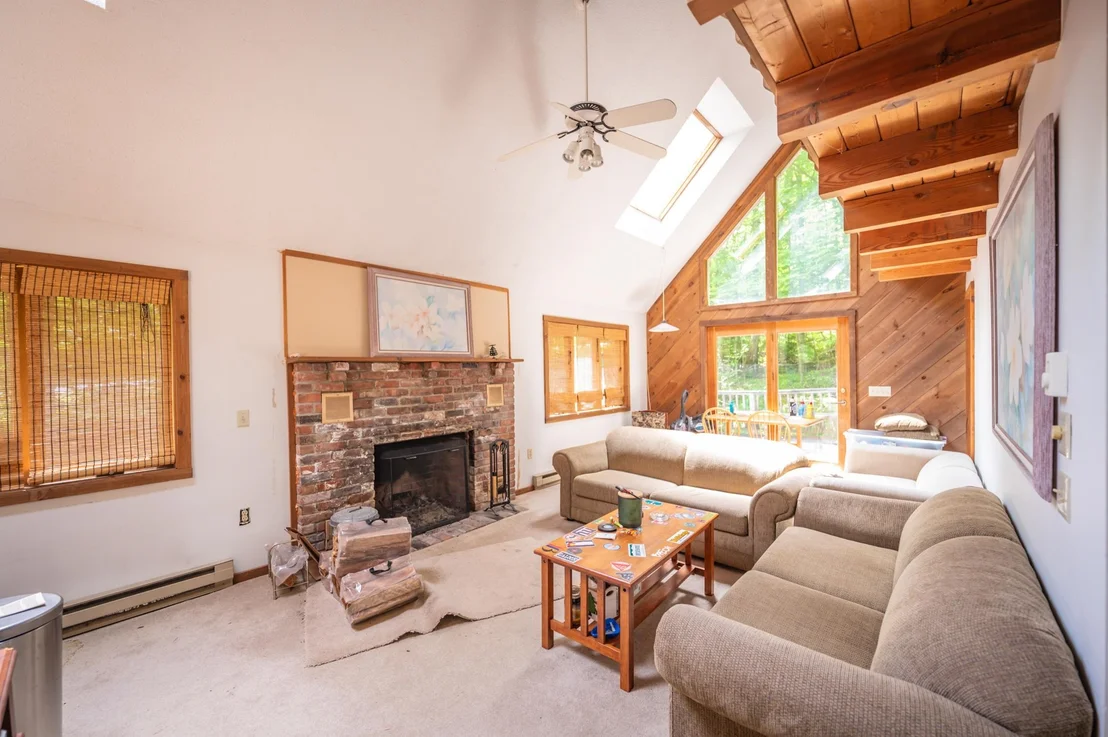 Photo of 66 Buckboard