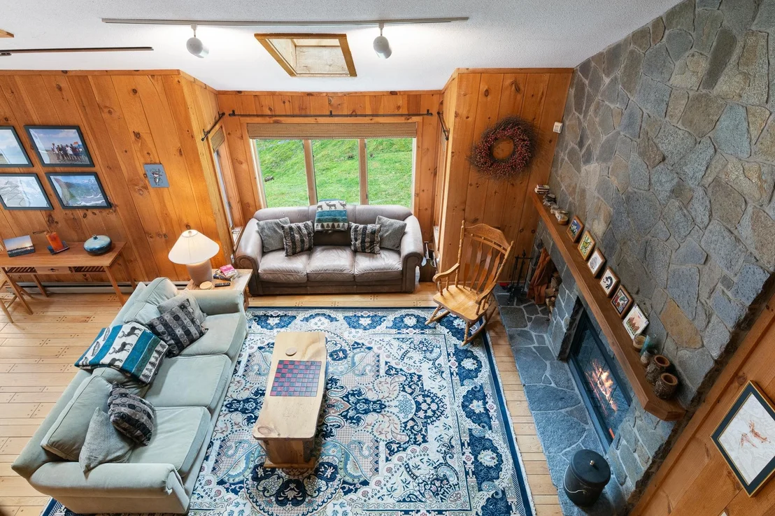 Photo of 34 Ellis Brook