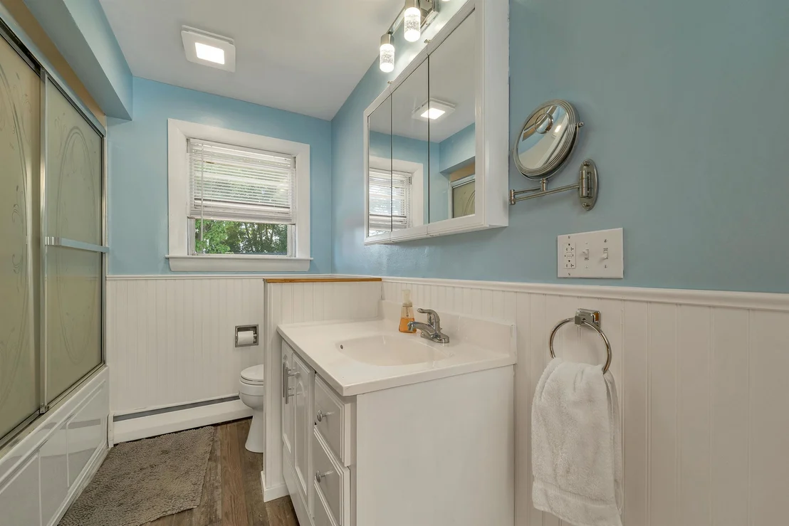 Photo of 21 Acton