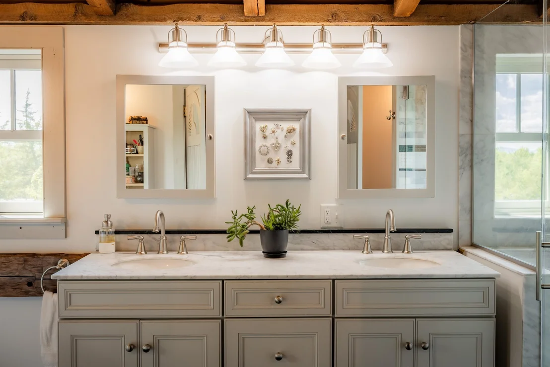 Photo of 1576 Ferry