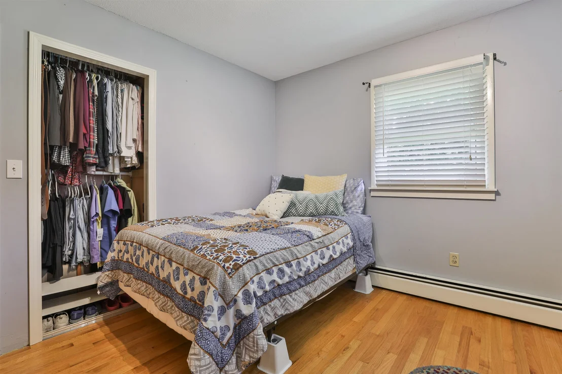 Photo of 61 Knollcrest