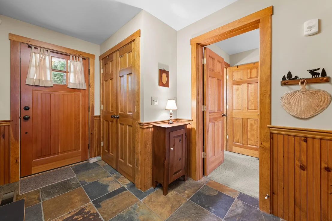 Photo of 33 Arrowhead Point
