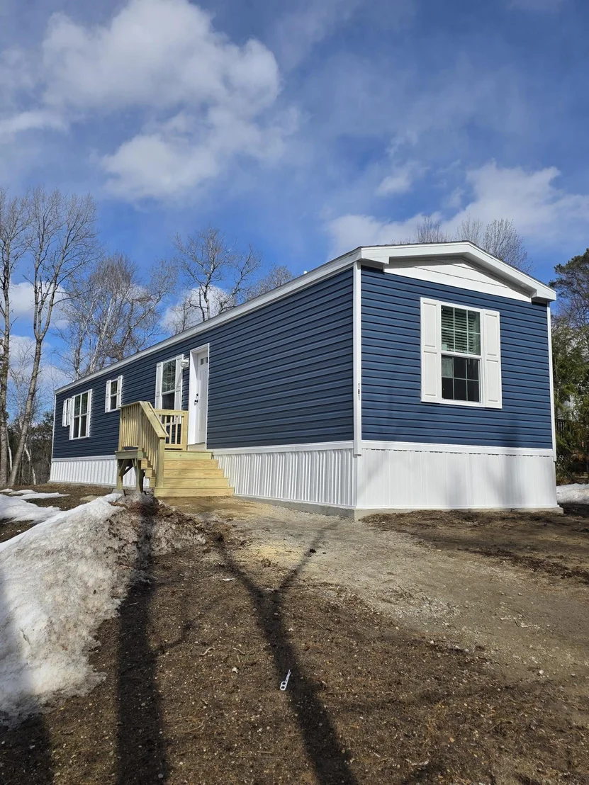 Photo of 181 Leavitt