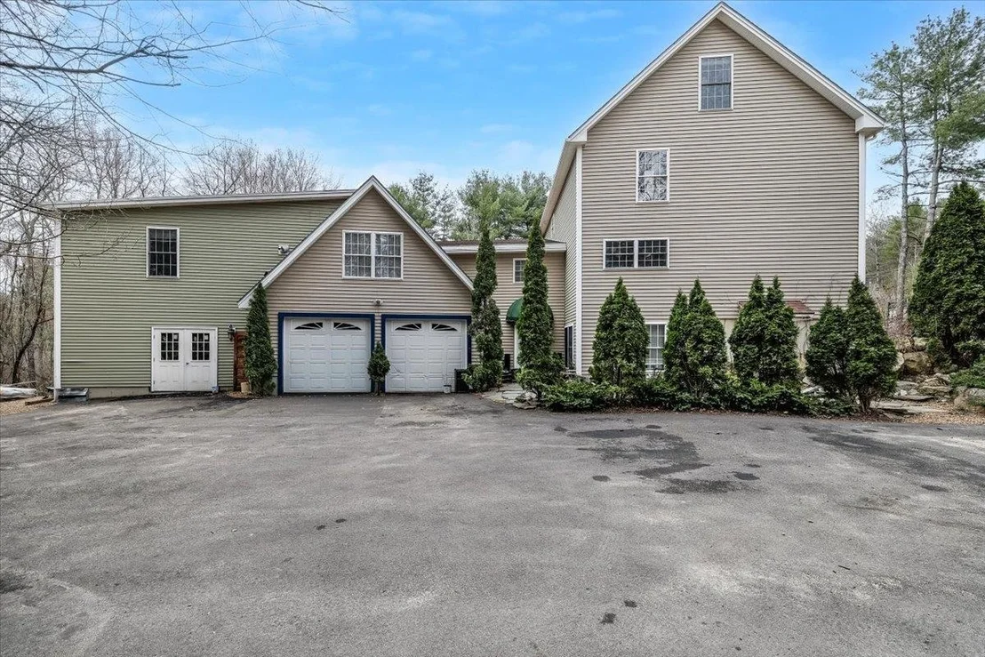 Photo of 15 Pepperell