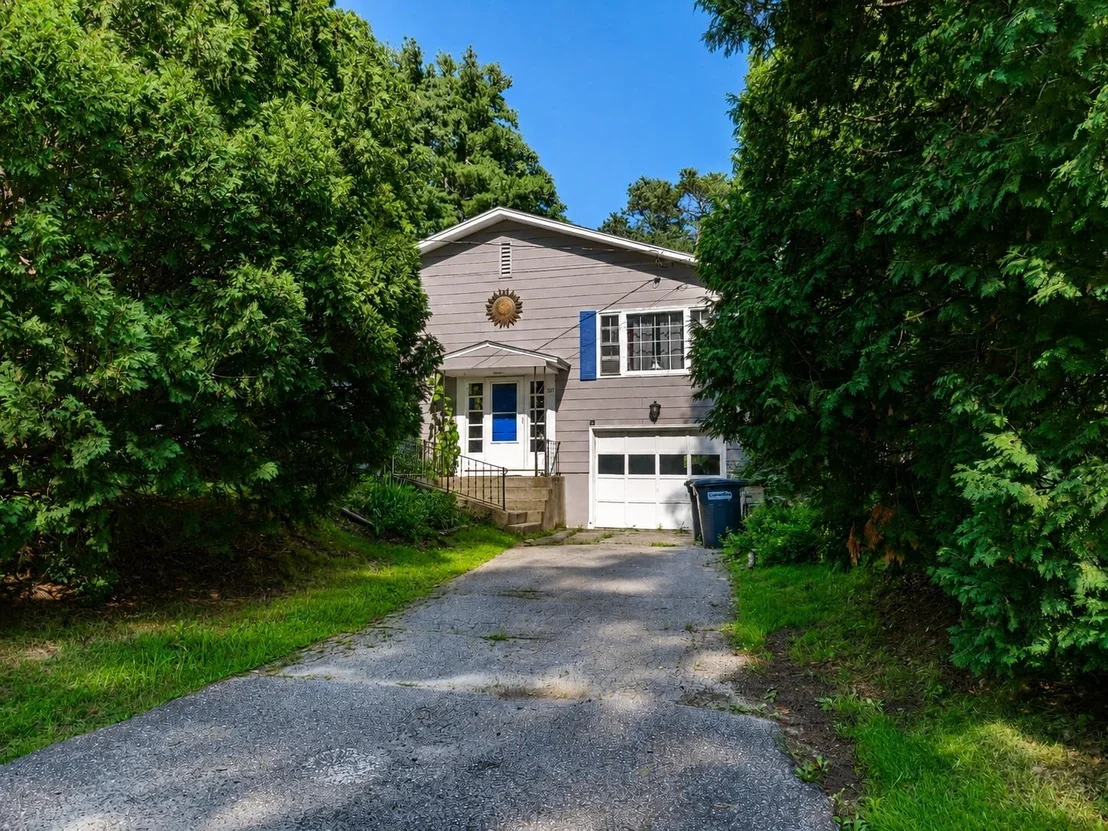 Photo of 304 Stonybrook