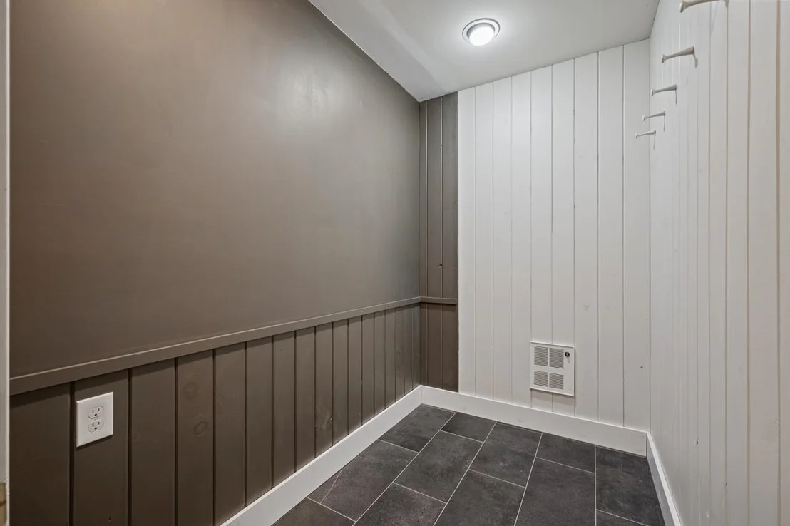 Photo of 347 Barts Hill
