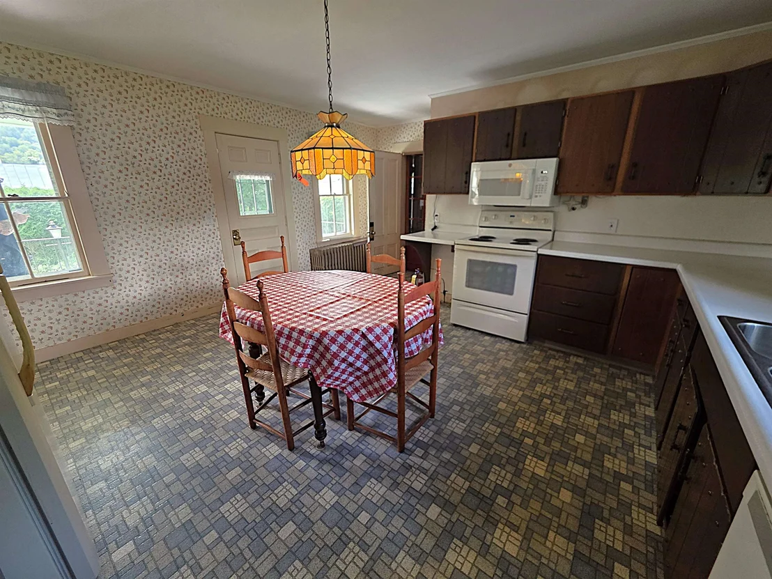 Photo of 15 Maple
